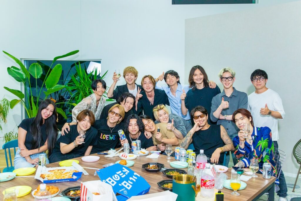 img-fullsize